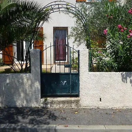 Beau F2 Rdc Entier 40m2 Calme Terrasse Jardin Parking Gratuit Sur Place Appartement Montpellier